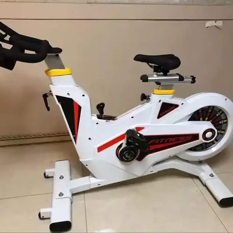 دراجة تمارين داخلية تجارية بنظ - مراجعة Home Gym Gym Equipment وسعره